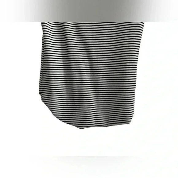 n: PHILANTHROPY Hollywood Striped Sleeveless Tee - Picture 7 of 12